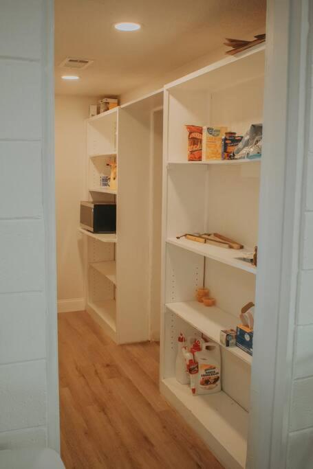Casa Charleston-3Br-2Bath-Hot Tub-Pet Friendly-No Pet Fees! Villa Albuquerque Exteriör bild