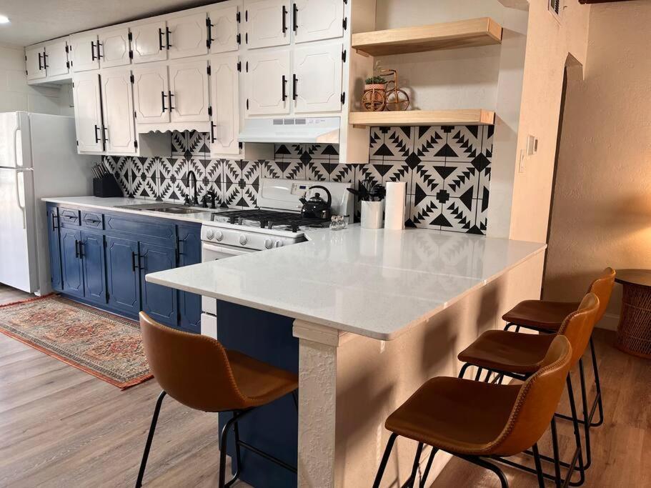 Casa Charleston-3Br-2Bath-Hot Tub-Pet Friendly-No Pet Fees! Villa Albuquerque Exteriör bild