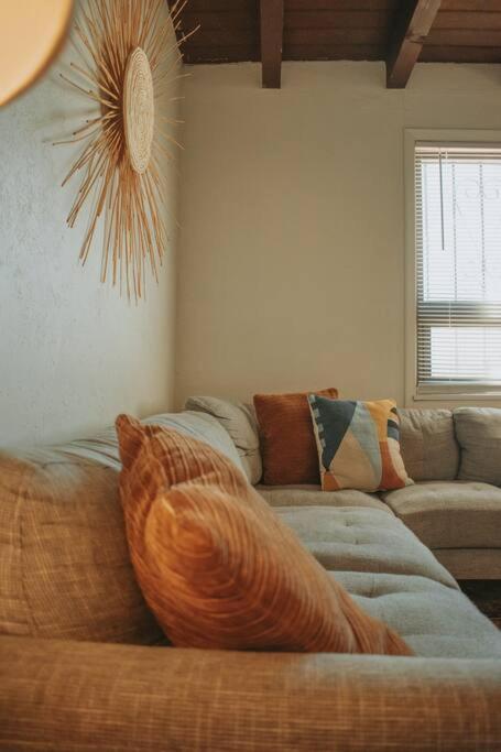 Casa Charleston-3Br-2Bath-Hot Tub-Pet Friendly-No Pet Fees! Villa Albuquerque Exteriör bild