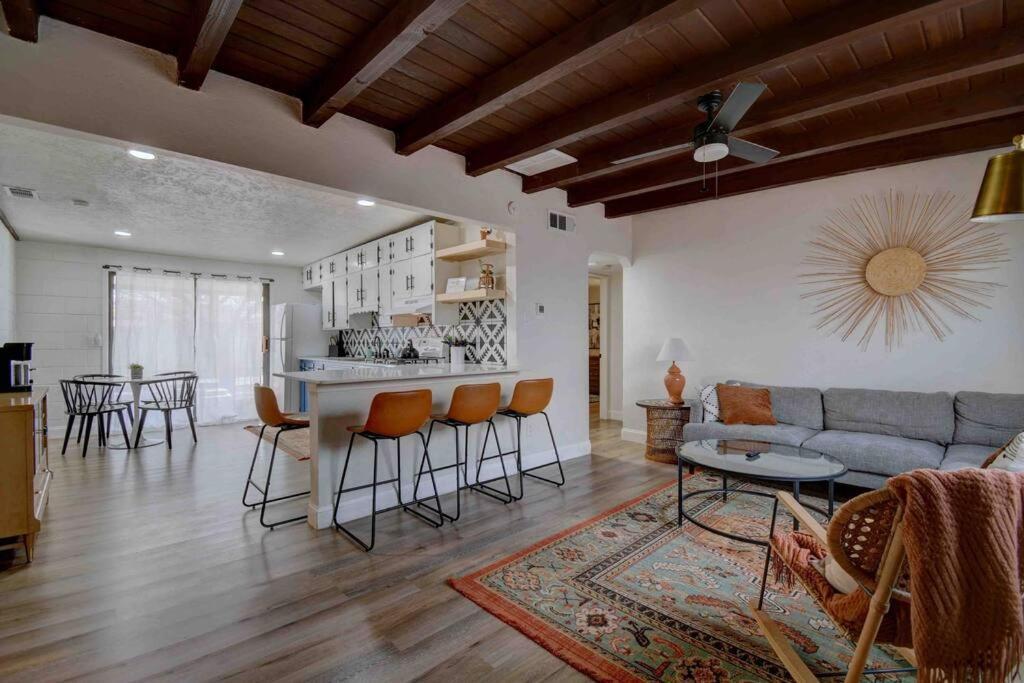 Casa Charleston-3Br-2Bath-Hot Tub-Pet Friendly-No Pet Fees! Villa Albuquerque Exteriör bild