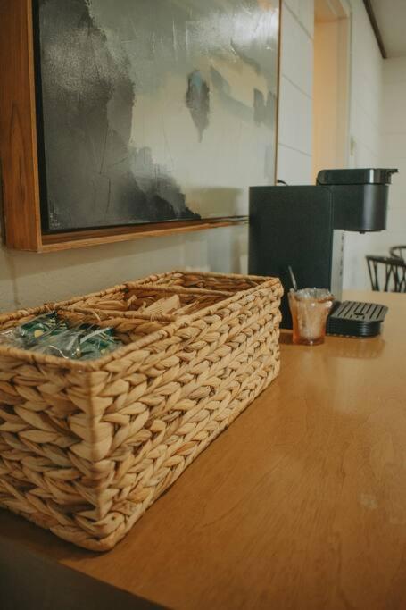 Casa Charleston-3Br-2Bath-Hot Tub-Pet Friendly-No Pet Fees! Villa Albuquerque Exteriör bild