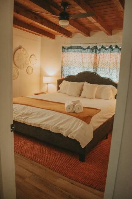 Casa Charleston-3Br-2Bath-Hot Tub-Pet Friendly-No Pet Fees! Villa Albuquerque Exteriör bild
