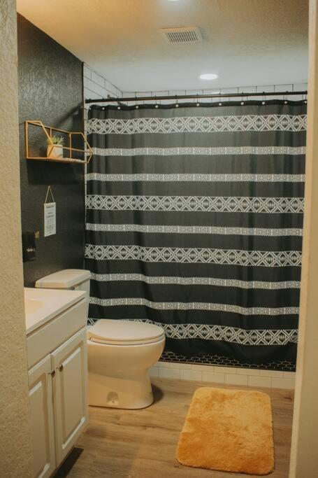 Casa Charleston-3Br-2Bath-Hot Tub-Pet Friendly-No Pet Fees! Villa Albuquerque Exteriör bild