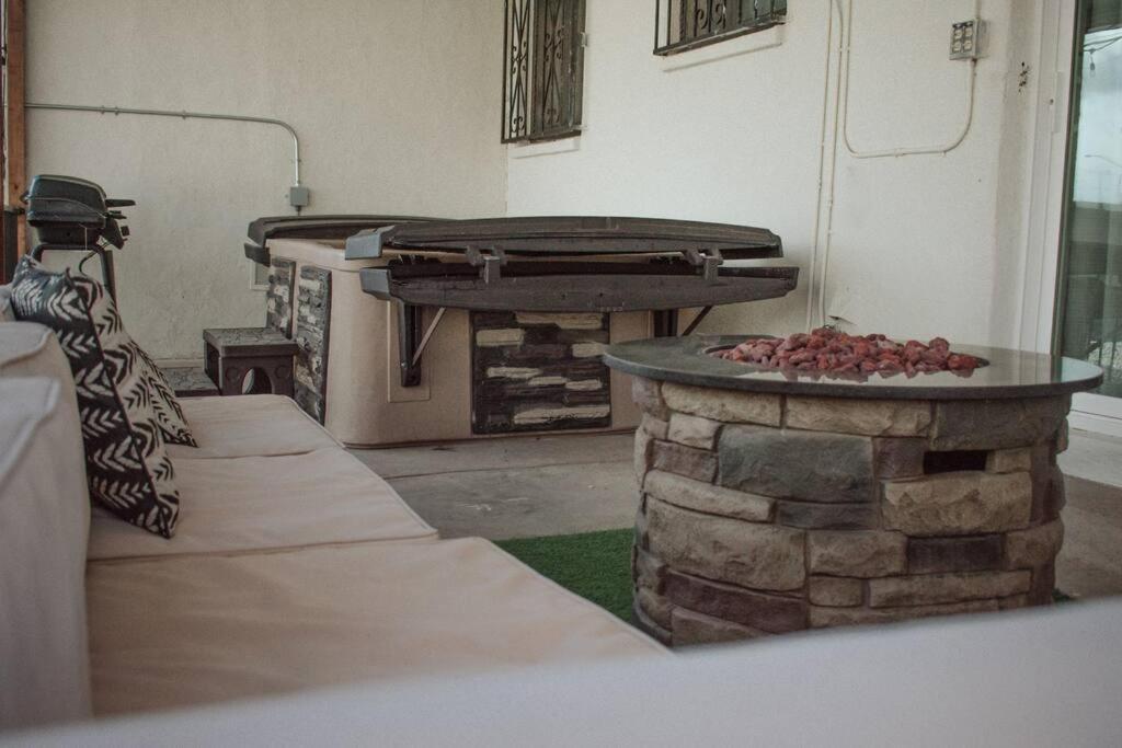 Casa Charleston-3Br-2Bath-Hot Tub-Pet Friendly-No Pet Fees! Villa Albuquerque Exteriör bild