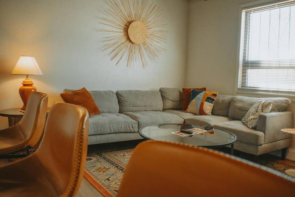 Casa Charleston-3Br-2Bath-Hot Tub-Pet Friendly-No Pet Fees! Villa Albuquerque Exteriör bild