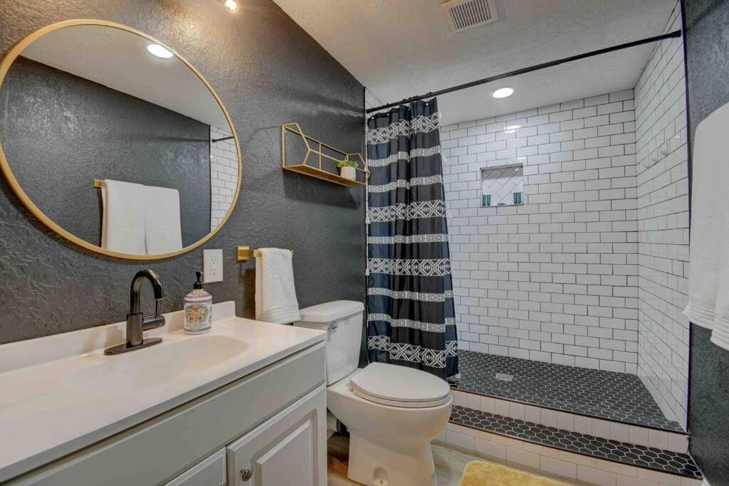 Casa Charleston-3Br-2Bath-Hot Tub-Pet Friendly-No Pet Fees! Villa Albuquerque Exteriör bild