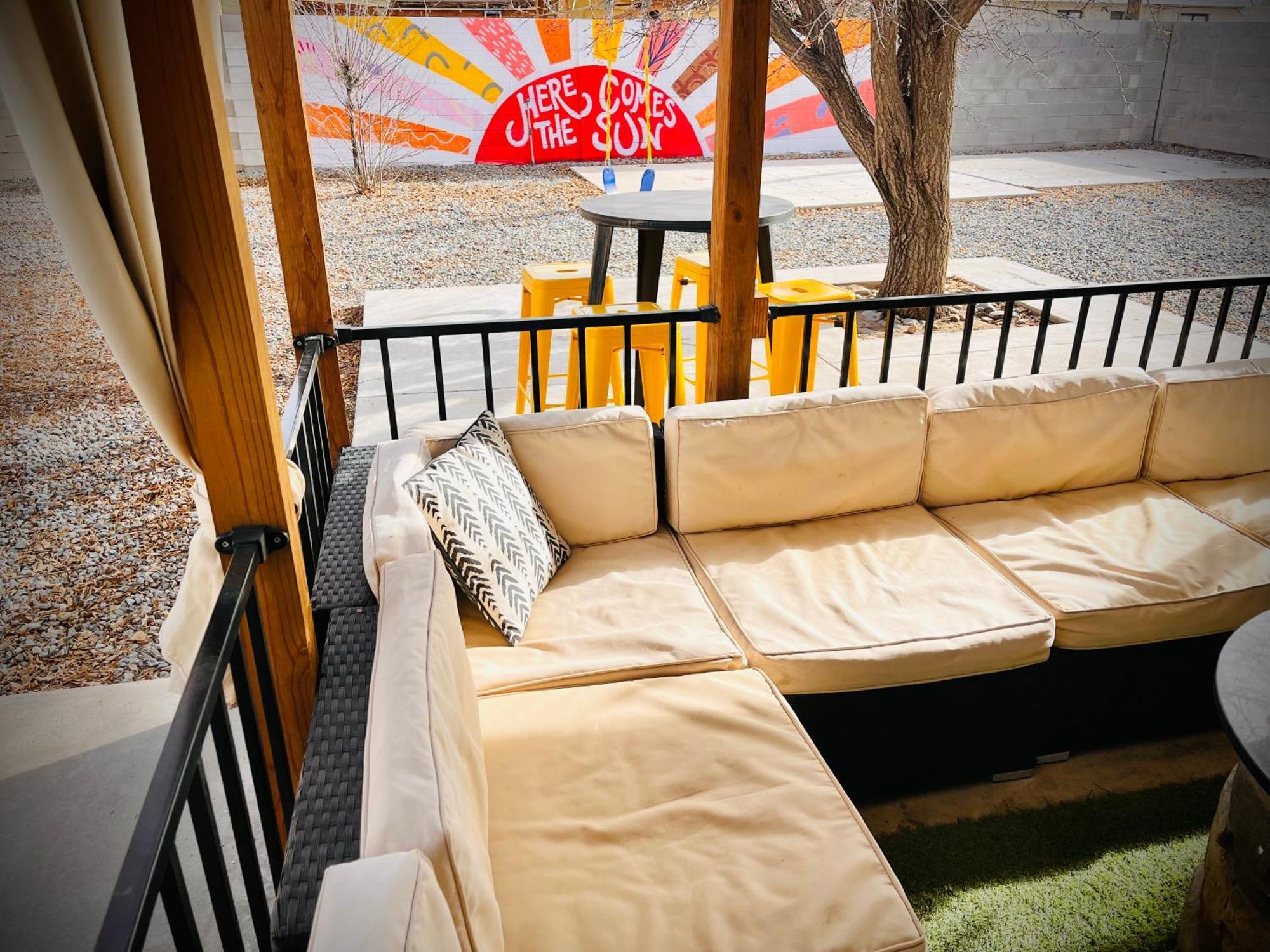 Casa Charleston-3Br-2Bath-Hot Tub-Pet Friendly-No Pet Fees! Villa Albuquerque Exteriör bild